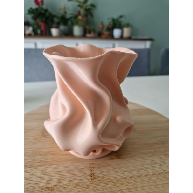 Vase couleur pêche – Design moderne et sculptural