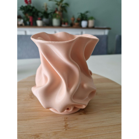 Vase couleur pêche – Design moderne et sculptural