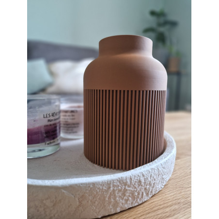 Vase marron opaque –  Design moderne
