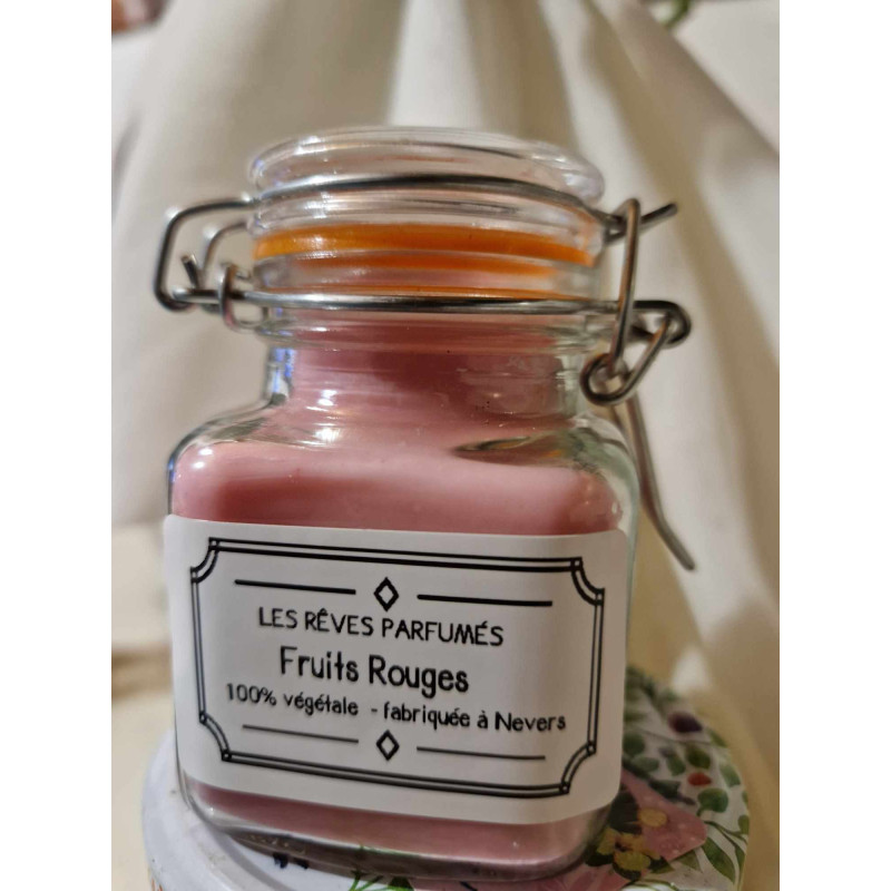 Bougie Fruits Rouges – Un cocktail sucré et pétillant